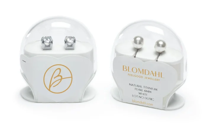 パッケージ入りピアス