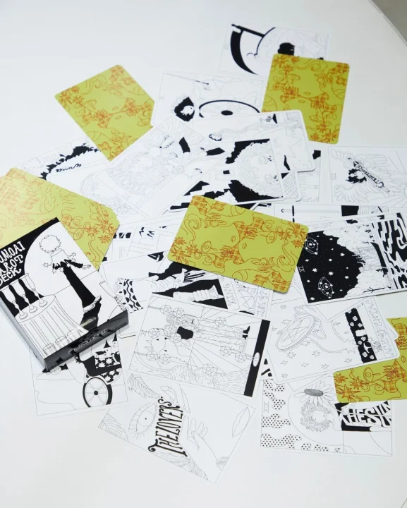 オートモアイのタロットカード