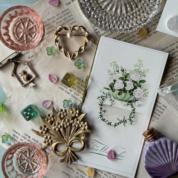 アンティークブローチ