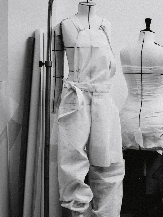 試作段階の服飾デザイン