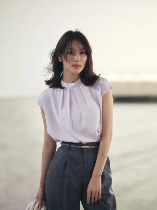 LOOK 02