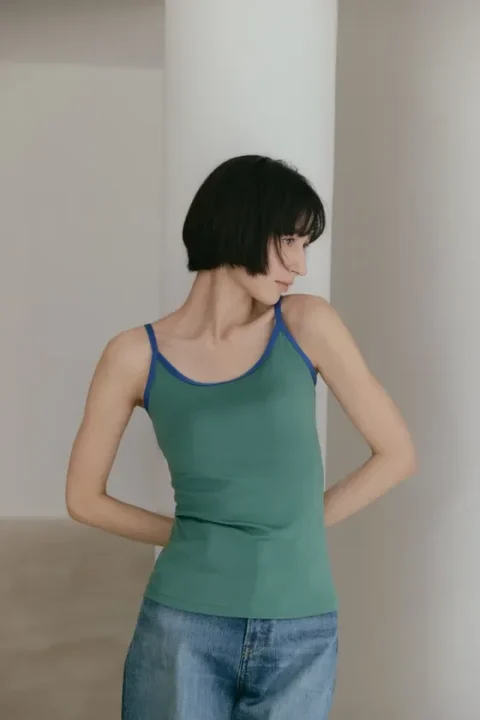 Cup In Bicolor Camisole 着用イメージ