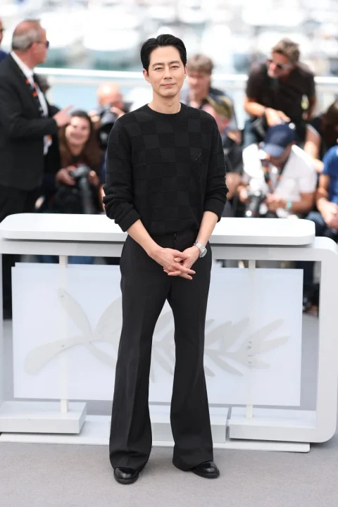 チョ・インソン氏の着用