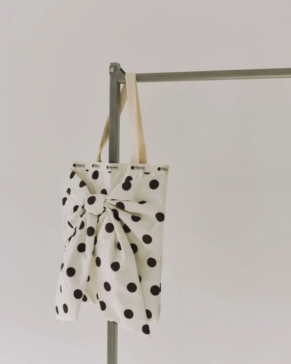 LG BOW EMERALD TOTE