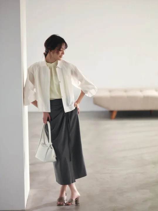 LOOK 01