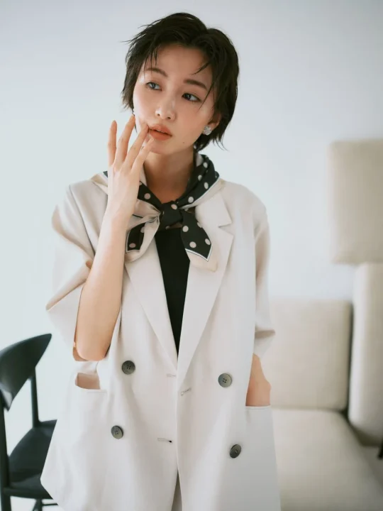 岡崎紗絵さん着用LOOK
