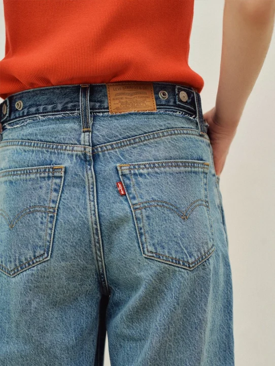 Levi's®別注 CINCH WIDE LEG REMAKE DENIM 着用イメージ1