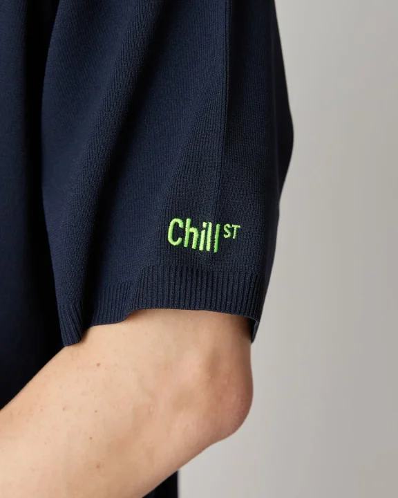Smooth Tech Knit Poloのロゴ刺繍