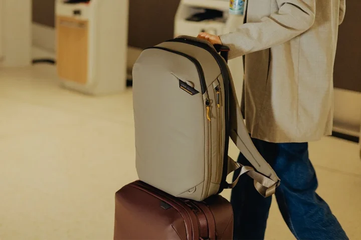 旅行中の荷物のイメージ