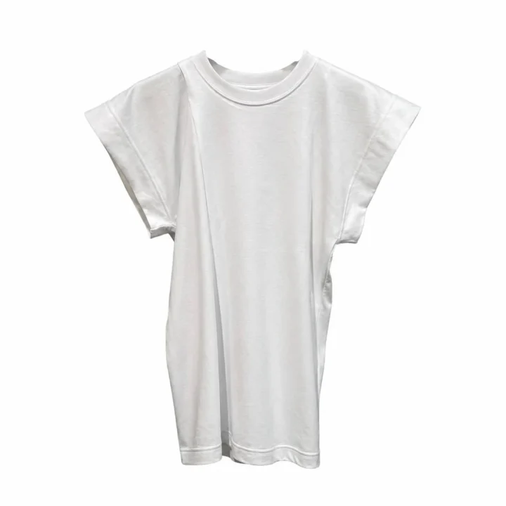 シンプルな白の半袖Tシャツ