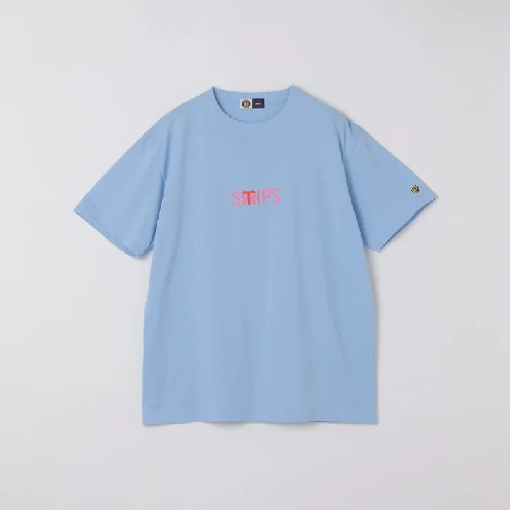 水色の半袖Tシャツ