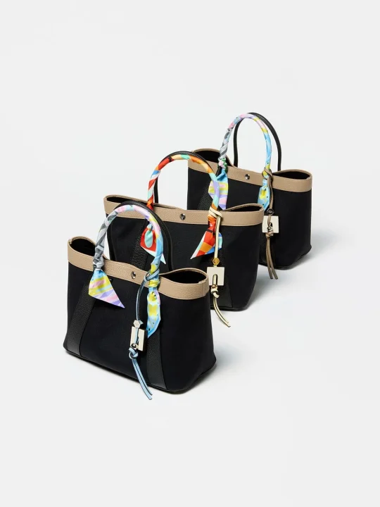 トゥモローランド別注アイテム「SEINE 30」