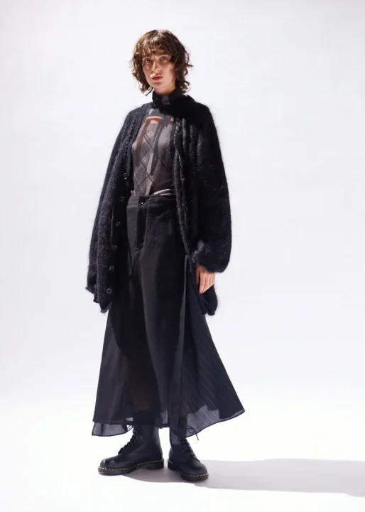 Vネックモヘアカーディガン