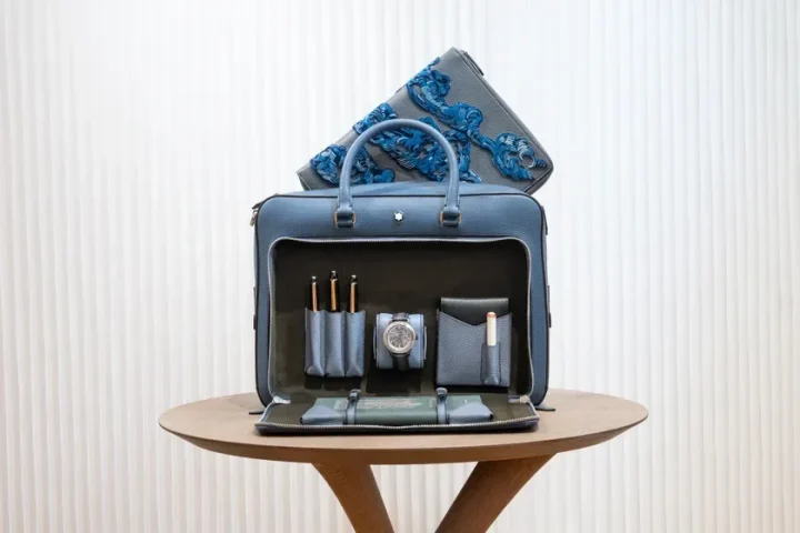 新色で登場したライティング トラベラー ブリーフケース