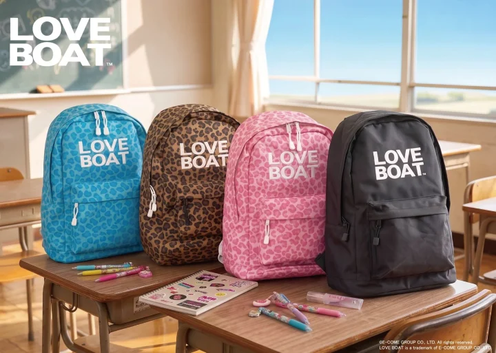 LOVEBOATの4色のデイパック