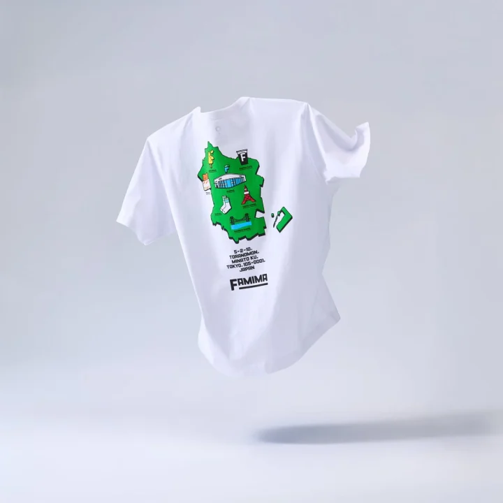 FAMIMAのTシャツ