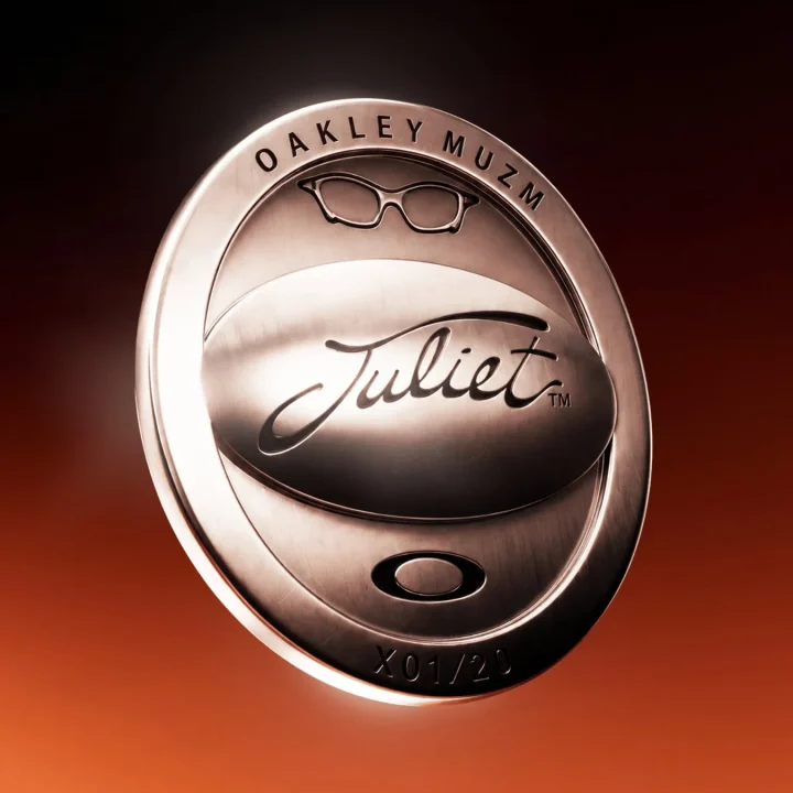 Oakley MUZM Juliet™ X01/20 エンブレム
