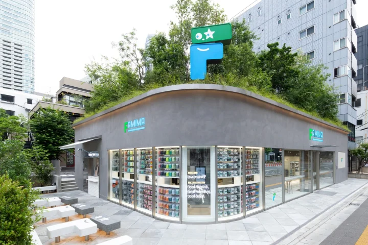 FAMIMA PARK AZABUDAIの外観