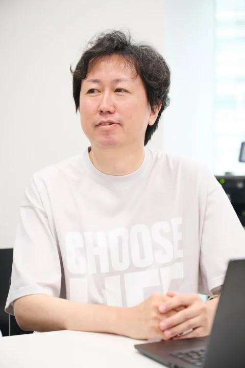堀中朋之氏