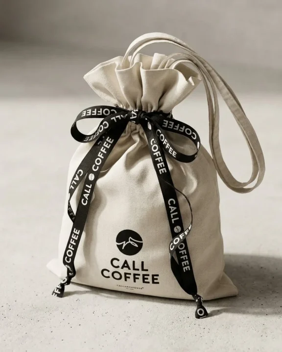 CALL COFFEE hakataオリジナルポーチ