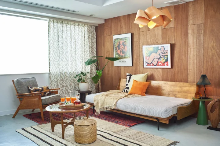 JOURNAL STANDARD FURNITURE