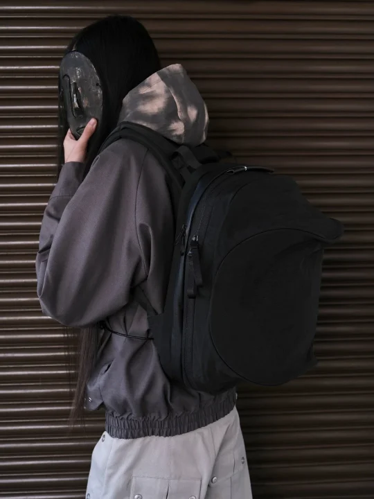 CARBON BLACKのリュック