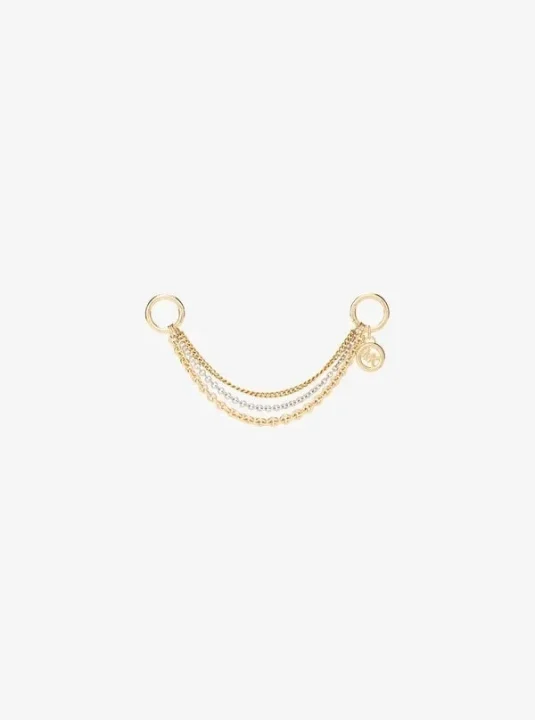 ゴールドとシルバーのチェーンアクセサリー