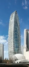 東京モード学園の建物