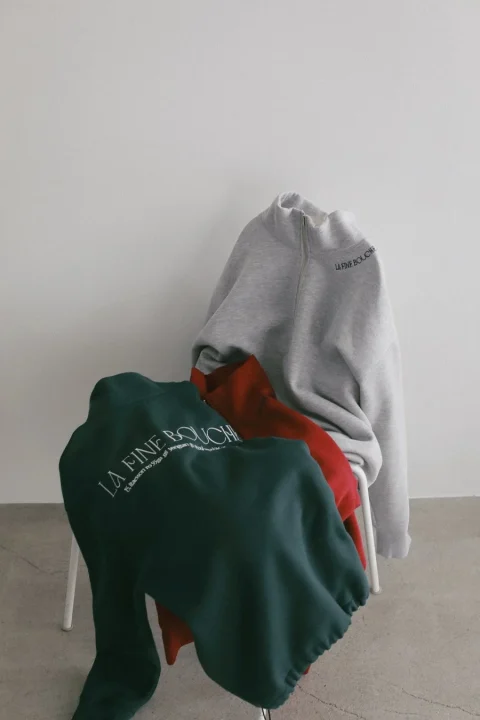 ハーフZIPスウェット