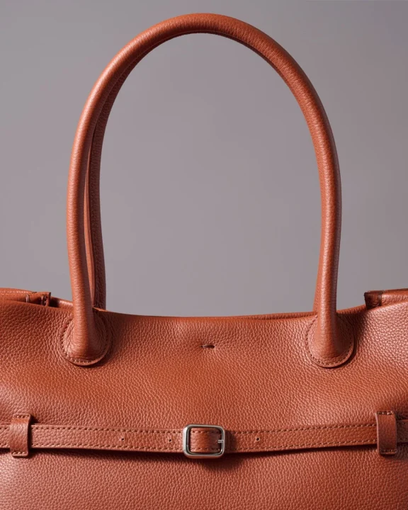 GRAZIAシリーズのトートバッグクローズアップ