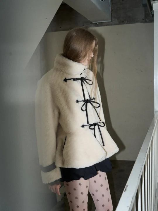 Boa Fur Peplum Jacket (O.WHT)